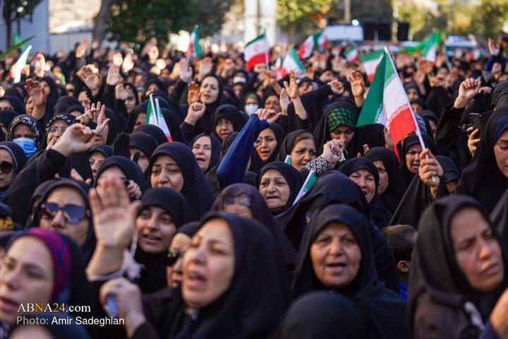 تشییع پیکر ۱۲ شهید گمنام همزمان با شهادت حضرت فاطمه زهرا (س) در شیراز