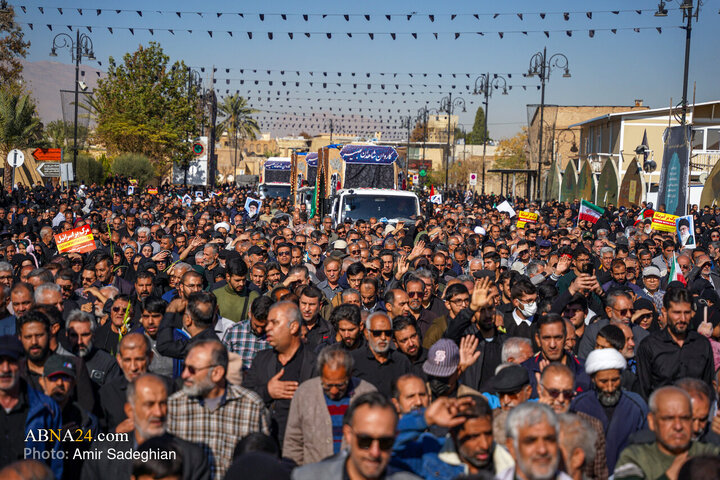 تشییع پیکر ۱۲ شهید گمنام همزمان با شهادت حضرت فاطمه زهرا (س) در شیراز