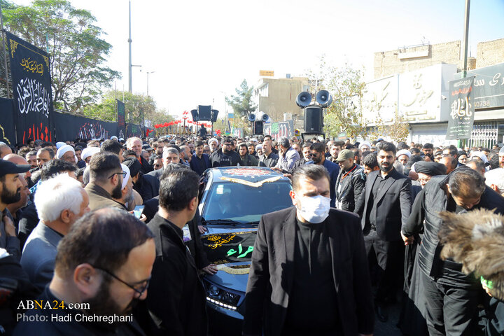 دسته عزای شهادت حضرت فاطمه زهرا(س) با حضور آیت‌الله وحیدخراسانی