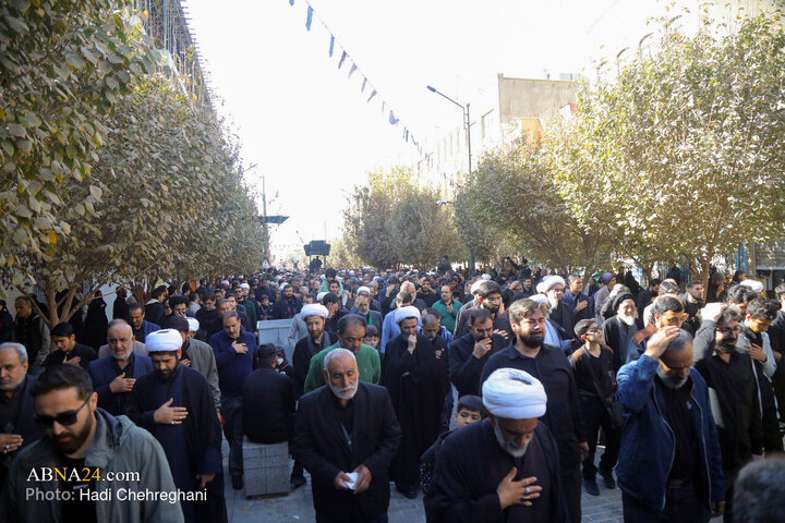 دسته عزای شهادت حضرت فاطمه زهرا(س) با حضور آیت‌الله وحیدخراسانی