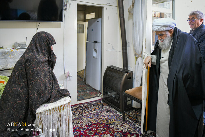بازدید آیت‌الله کریمی جهرمی از کارگاه دوخت پوش‌های داخل ضریح‌های مطهر در اصفهان