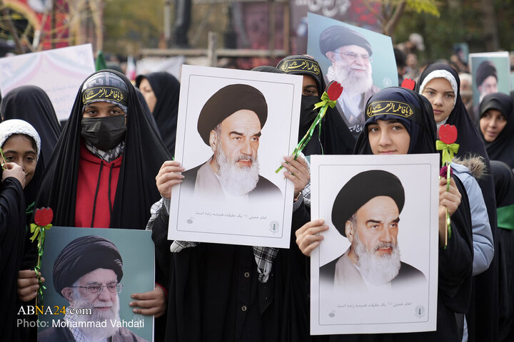 تشییع پیکرهای مطهر ۱۰۰ شهید گمنام دفاع مقدس در تهران _