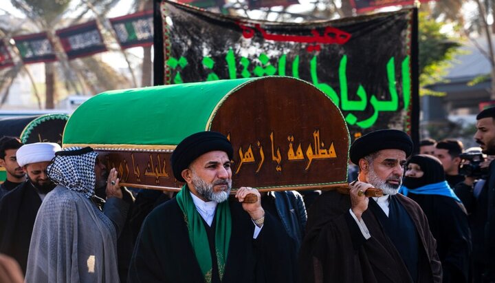 Informe fotográfico |  Millones de iraquíes marchan hacia el Santuario del Imam Husein (P) en memoria del martirio de Fátima az-Zahra (P)