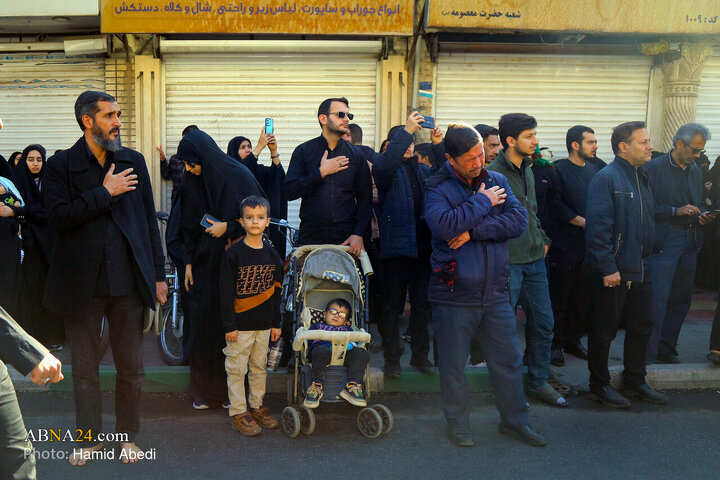Informe fotográfico |  Procesión de duelo por el martirio de la Excelencia Fátima al-Zahra (la paz sea con ella) con la presencia del Ayatolá al-Uzmá Vahid Khorasani
