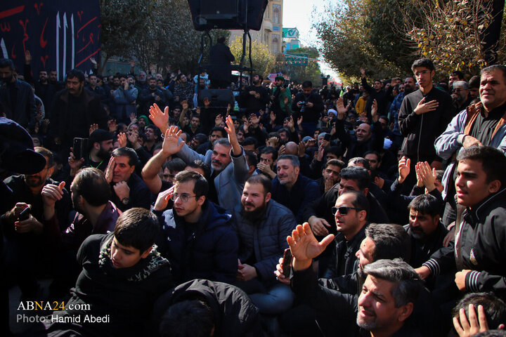 Informe fotográfico |  Procesión de duelo por el martirio de la Excelencia Fátima al-Zahra (la paz sea con ella) con la presencia del Ayatolá al-Uzmá Vahid Khorasani