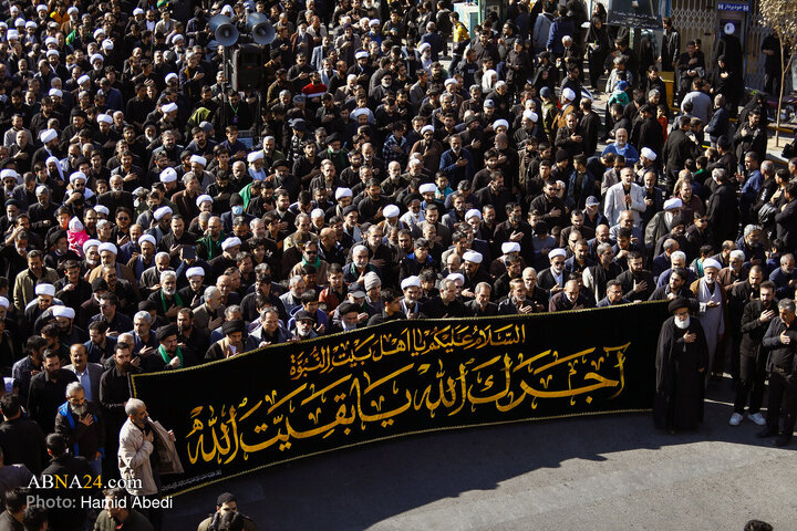 Informe fotográfico |  Procesión de duelo por el martirio de la Excelencia Fátima al-Zahra (la paz sea con ella) con la presencia del Ayatolá al-Uzmá Vahid Khorasani