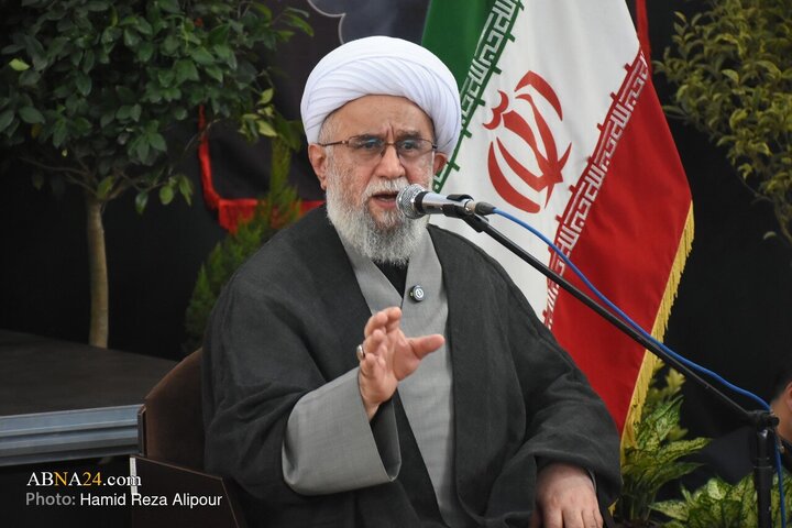 بزرگداشت شهید میرزاکوچک جنگلی و شهدای روحانی غرب گیلان