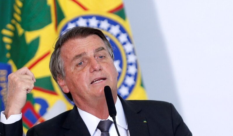 Bolsonaro’dan “Mani” Savunması: Mahkeme Kaçma Şüphesi Gerekçesiyle Tutukluluğu Uzattı