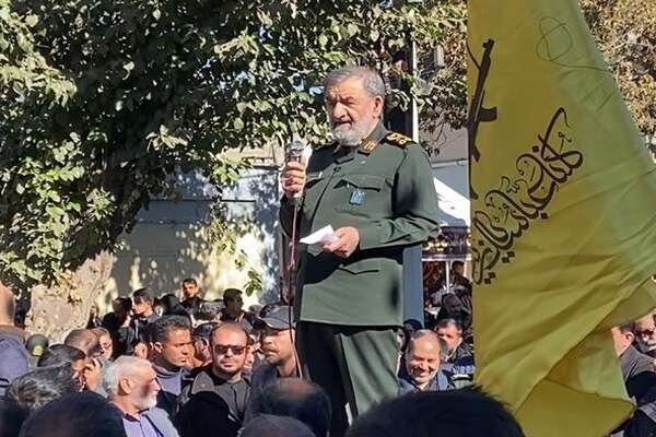 موحسێن ڕەزایی: حزبوڵڵا به دانبەخۆداگرتنی ستراتژیکدا بچێتەوە