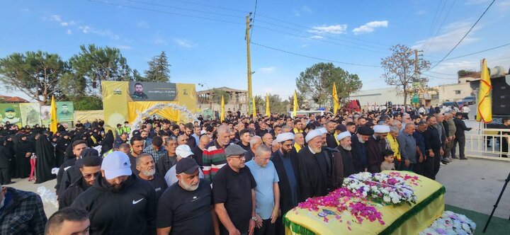 جماهير المقاومة يشيّعون الشهيد المجاهد إبراهيم علي حسين في عيترون جنوب لبنان