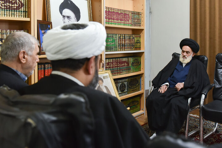 Photos: Organizers of Ayatollah Milani Commemoration Congress meet Ayatollah Hosseini Amoli