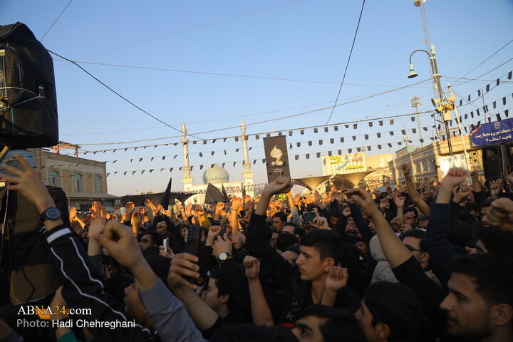 Informe fotográfico | Ceremonia de luto por Hazrat Zahra celebrada en el Santuario Puro de la Excelencia Fátima Masuma (la paz sea con ella)