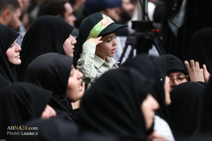 Foto / İnkılab Rehberinin Eşliğinde Hz Zehra'nın (s.a) Şehadetinin Dördüncü Gününü Anma Merasiminden Kareler