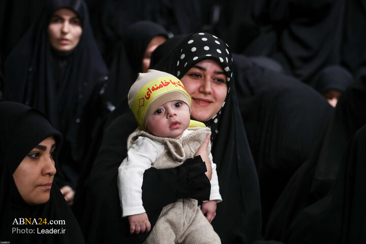 Foto / İnkılab Rehberinin Eşliğinde Hz Zehra'nın (s.a) Şehadetinin Dördüncü Gününü Anma Merasiminden Kareler