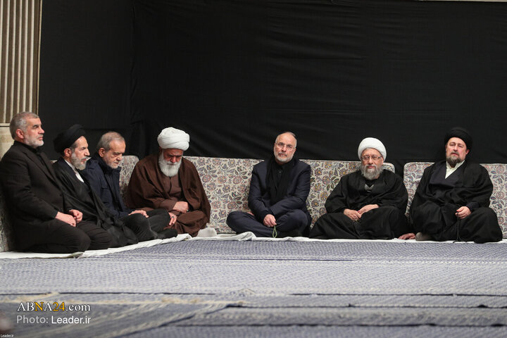 Foto / İnkılab Rehberinin Eşliğinde Hz Zehra'nın (s.a) Şehadetinin Dördüncü Gününü Anma Merasiminden Kareler