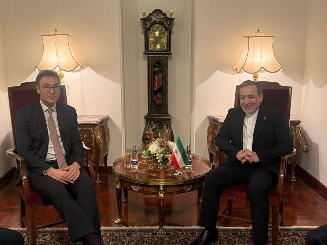 Araqchi: Confronting U.S. unilateralism requires global responsibility