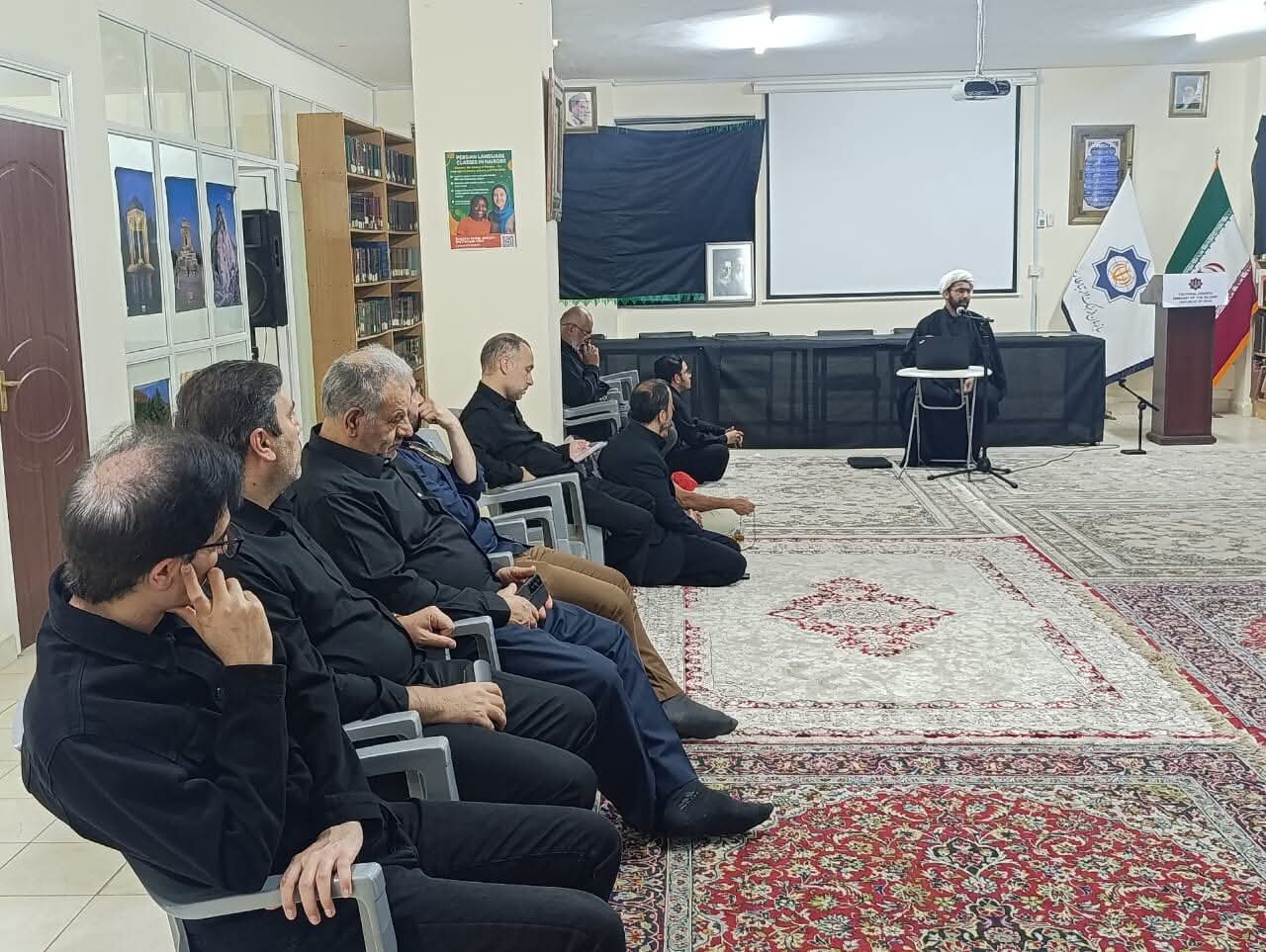 سوگنامه فاطمی در نایروبی؛ ایرانیان مقیم کنیا با یاد شهادت صدیقه کبری(س) گردهم آمدند + عکس