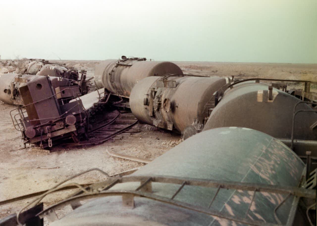 تصاویری  از بمباران چهارم آذر ۶۵اندیمشک/ طولانی‌ترین بمباران پس از جنگ جهانی دوم!