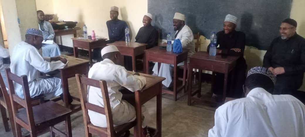 Hawza ya Imam Ridha (a.s) Yaendesha Usaili kwa Wanafunzi wake Wanaojiandaa Kuendelea na Masomo ya Juu Al-Mustafa (s) International Foundation +Picha