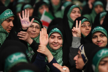 Фото Репортаж | Бәсиҹ Ҝүнү-(Көнүллүләр Ҝүнү) Мүнасибәти Илә Имам Хомејнинин Һүсејнијјәсиндә Мәрасими