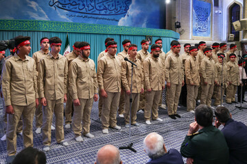 Habari Pichani | Hafla ya Siku ya Basiji katika Husseiniyyah ya Imam Khomeini (r.a)