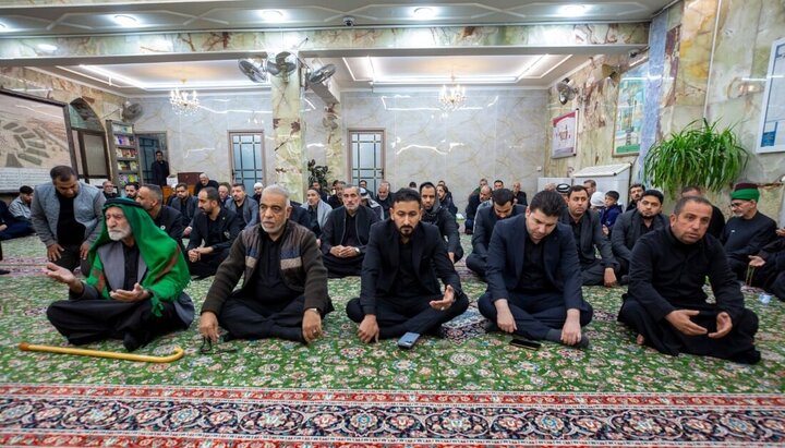 تقرير مصور/ العتبة الحسينية تقيم مجلس عزاءاستشهاد السيدة فاطمة الزهراء (ع) في الحرم الحسيني