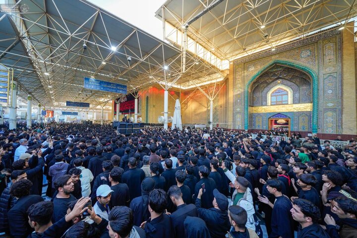 تقرير مصور/ مشاركة واسعة بإحياء ذكرى استشهاد السيدة فاطمة الزهراء (ع) في حرم أمير المؤمنين (ع)