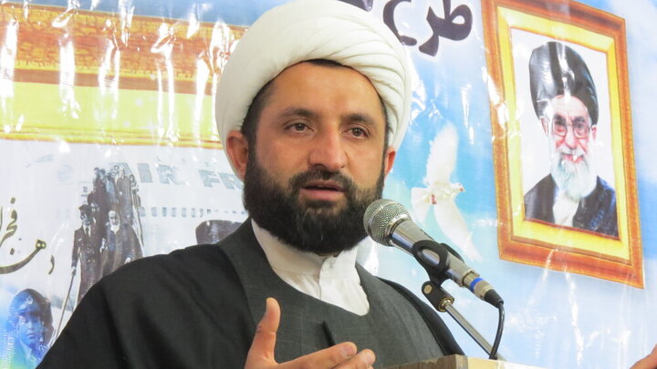 همزمان با ایام فاطمیه ۲۰ نفر از یک خانواده بهایی در فارسان، مسلمان شدند