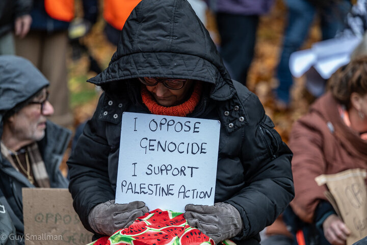 تصاویر | فلسطین کے حامی مظاہرین پر برطانوی پولیس کا دھاوا؛ درجنوں افراد گرفتار