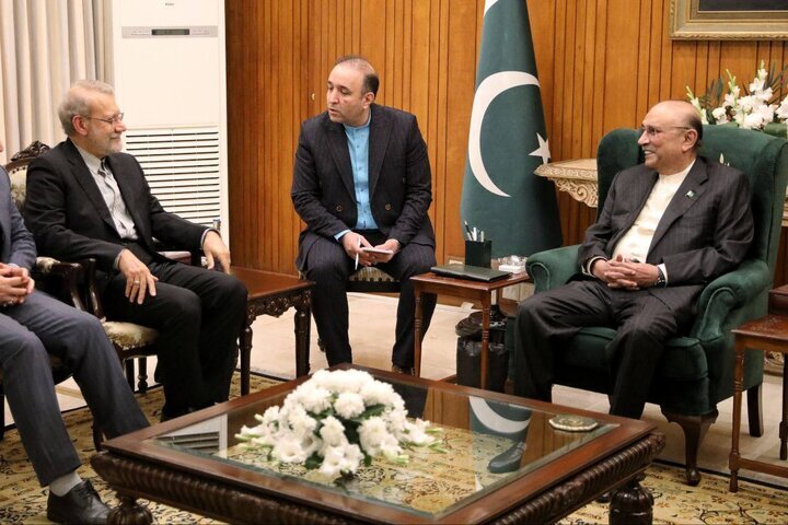 Pakistani President stresses support for Iran against Zionist regime