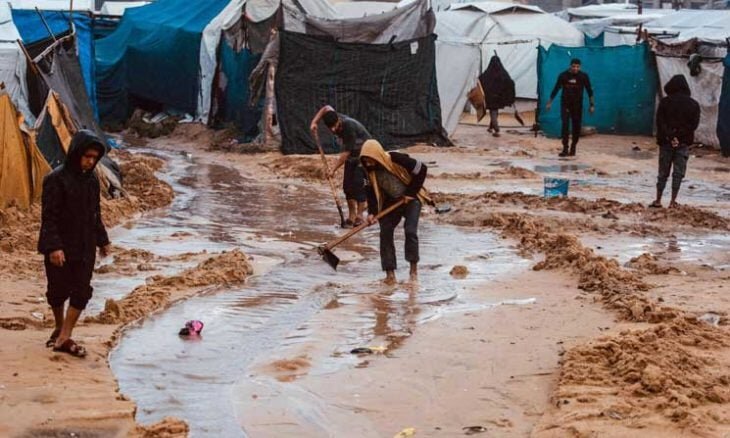 Israeli forces continue to kill civilians, block crucial aid as displaced families face harsh winter conditions in Gaza