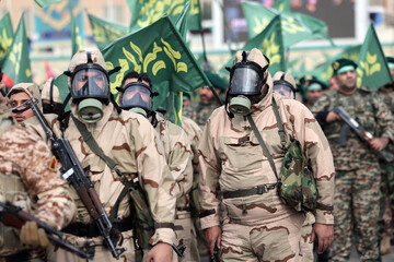 Foto Reportaj | Tehranda SEPAHIN Böyük Bəsic Güc Təlimi