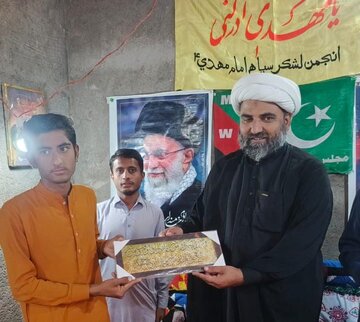 علامہ مقصود علی ڈومکی کا پیرچنڈام دورہ؛ نوجوانوں میں تعلیمی و دینی کارکردگی کے لیے انعامات تقسیم