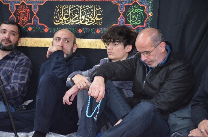 Raporta Wêneyan | Merasîma  şehadeta Hazretê Fatîma Zahra (S.X) li Husêniyeya Ehlê Beytê (S.X) ya li Almanya hatiye birêvebirin.