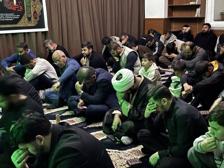 تقرير مصور/ مجلس عزاء استشهاد السيدة فاطمة الزهراء (ع) في مسجد الإمام الحسن (ع) بمدينة مارنولي الجورجية