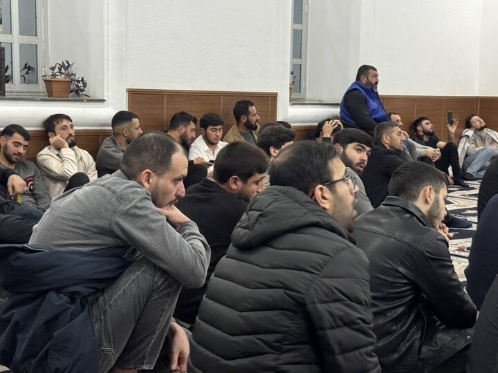 تقرير مصور/ مجلس عزاء استشهاد السيدة فاطمة الزهراء (ع) في مسجد الإمام الحسن (ع) بمدينة مارنولي الجورجية