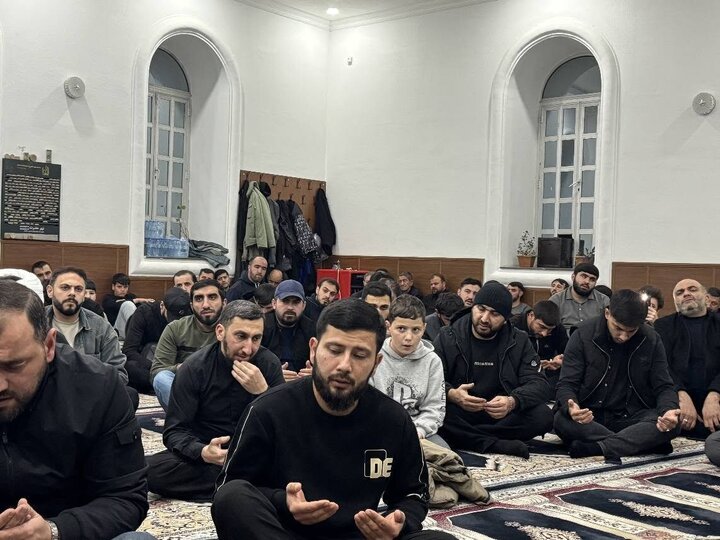 تقرير مصور/ مجلس عزاء استشهاد السيدة فاطمة الزهراء (ع) في مسجد الإمام الحسن (ع) بمدينة مارنولي الجورجية