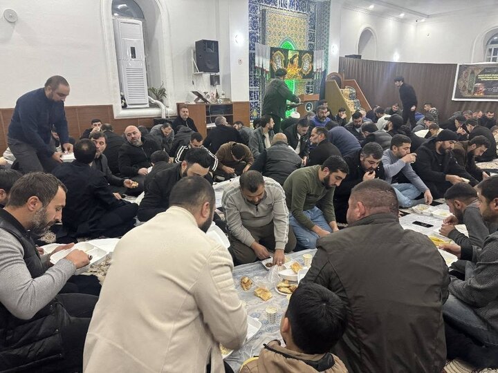 تقرير مصور/ مجلس عزاء استشهاد السيدة فاطمة الزهراء (ع) في مسجد الإمام الحسن (ع) بمدينة مارنولي الجورجية