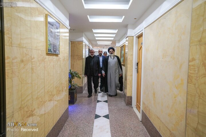 استقبال آستان قدس علوی از هیئت‌های شرکت‌کننده در دومین کنفرانس علامه نائینی در نجف اشرف