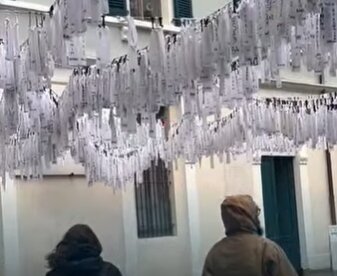 ویدیو | یادبود ۲۰ هزار کودک شهید غزه در برشای ایتالیا