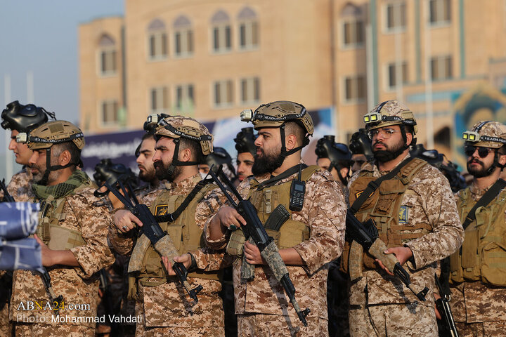 Foto / Tahran'da Basiç Güçlerinin Büyük Güç Gösterisi Manevrası