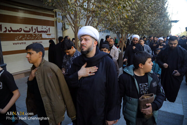 ဟဇရသ် အာယာသွလ္လာဟ် အလ်အွဇ်မာ ဝဟီးဒ် ခိုရာစာနီ  ကိုယ်တိုင်ပါဝင်သည့် သခင်မကြီး ဖွာတွေမဟ် ဇဲဟ်ရာ(စ.အ) ရှဟာဒသ် အလံ လှည့် (၁)  ။ ။ Photos