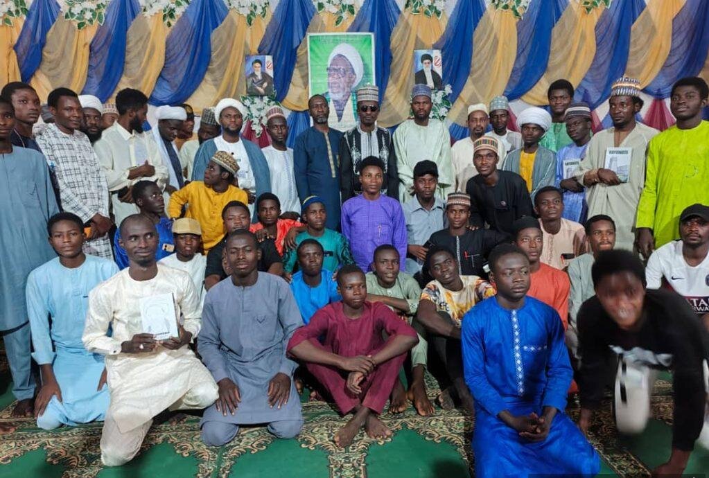 رونمایی از کتاب سیره زندگی شیخ ابراهیم زکزاکی + عکس