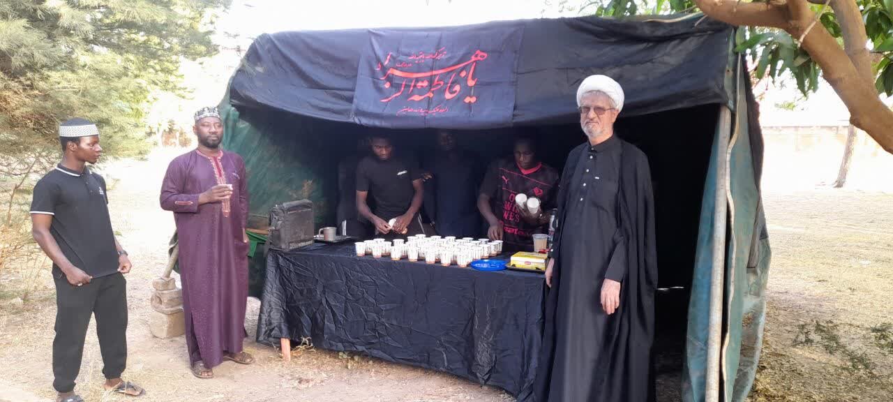 برپایی موکب عزاداری حضرت فاطمه زهراء(س) در بورکینافاسو + عکس