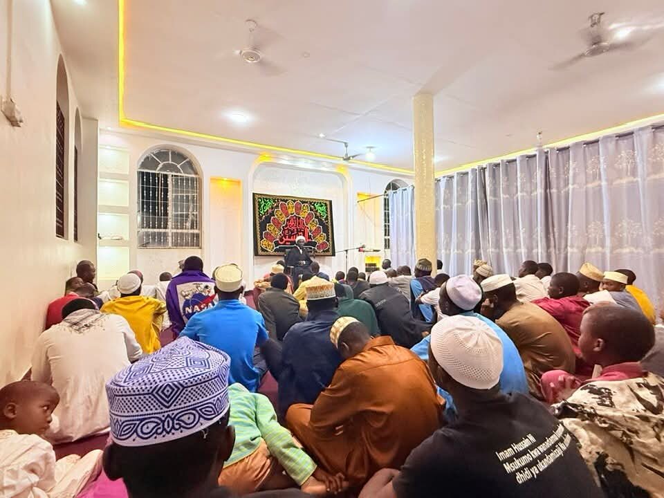 Majlis ya Shahada ya Sayyidat Fatima (sa) Yafanyika Arusha; Sheikh Haidary Mshele Aainisha Masaibu na Dhulma Zilizompata Binti wa Mtume (saww) +Picha