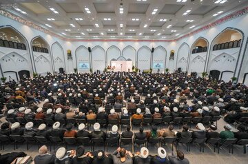 انطلاق أعمال المؤتمر الدولي الخاص باستذكار الميرزا النائيني في النجف الأشرف + صور