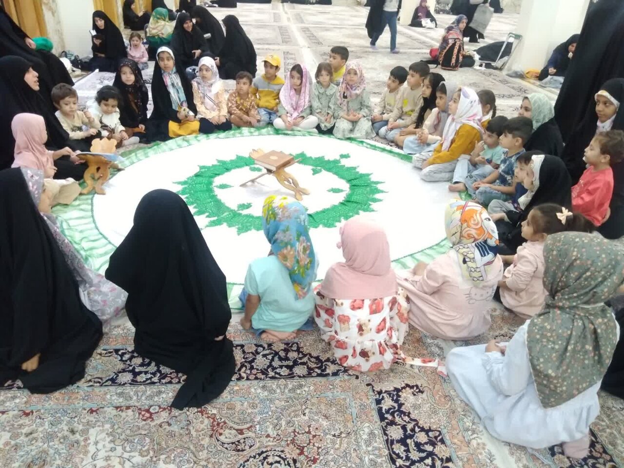 পবিত্র কুরআনের সাথে শিশুদের পরিচিতি/"আলোর ধ্বনী" শিশু বৃত্তে।