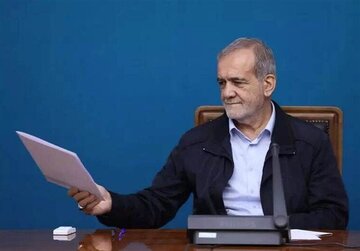 Presiden Pezeshkian: Ayat-Ayat Al-Qur’an Menerangi Kehidupan dan Perilaku Manusia