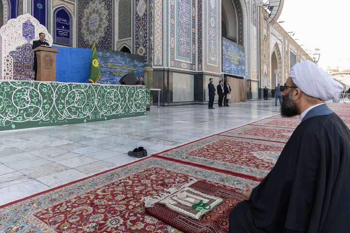 Photos: Praying for rain in Imam Reza holy shrine