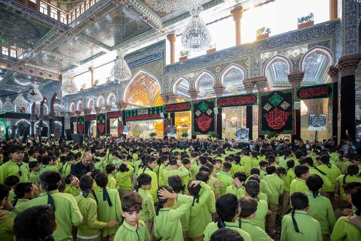 تقرير مصور/ مشاركة أكثر من 2000 طالب ب مسيرة لإحياء ذكرى استشهاد السيدة فاطمة الزهراء في كربلاء